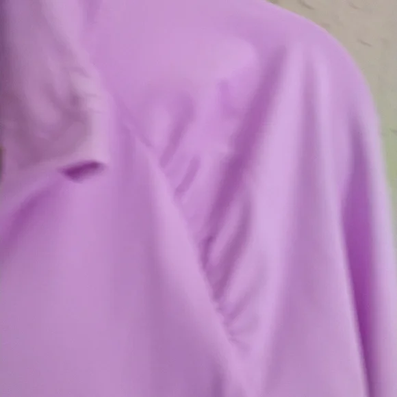 Lilly Pulitzer Luxletic Justine Pullover - Large - Picture 4 of 5